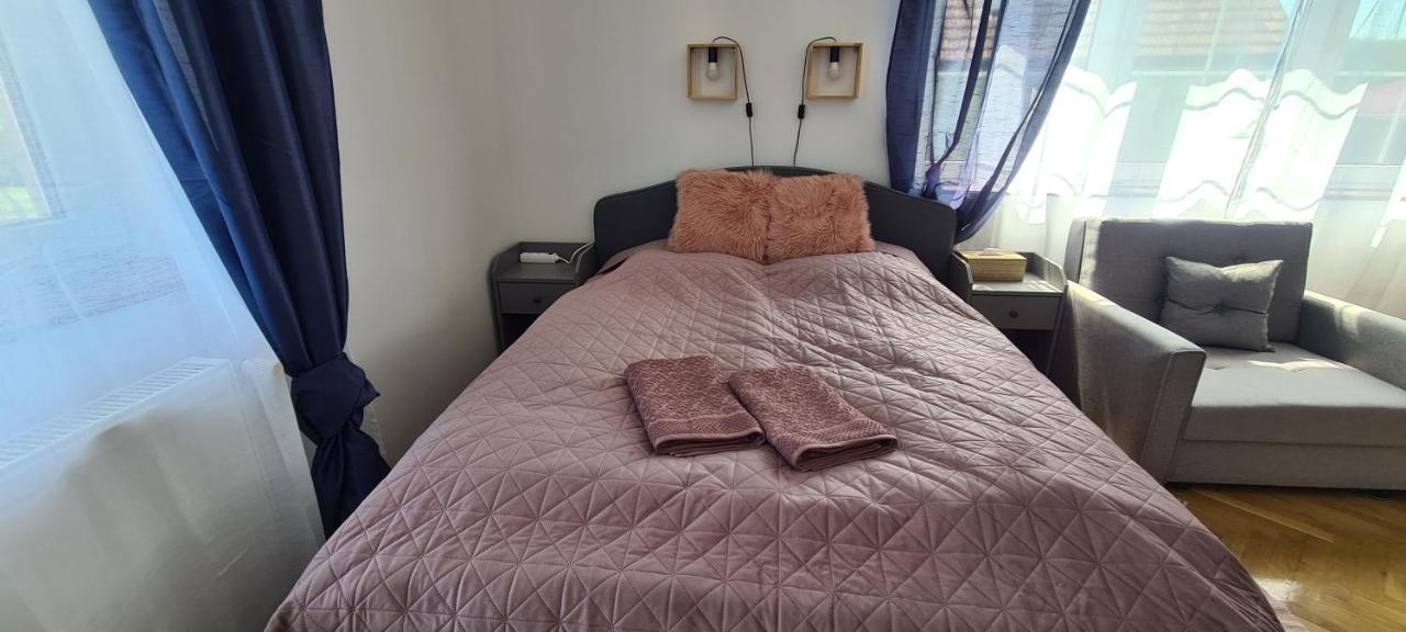 Berc Apartman Эгерсалок Экстерьер фото